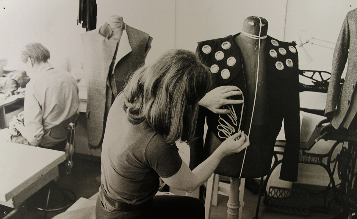 Ett dokumenteringsprojekt, gällande dagens dräktarbete inom scenkonsten, påbörjas!