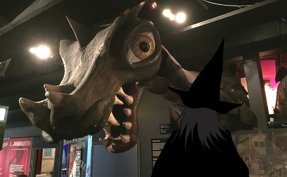 Teatterikissan pääsiäisseikkailu: Noidan kärähtänyt viitta