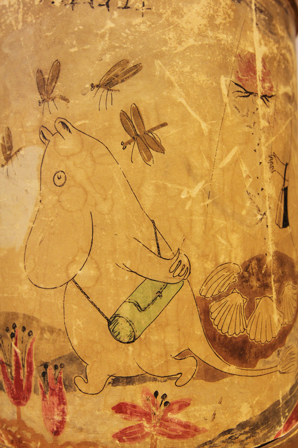 Muumit paperikorin kuvituksessa