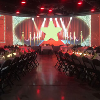 Pikkujoulutunnelmaa Maneesissa